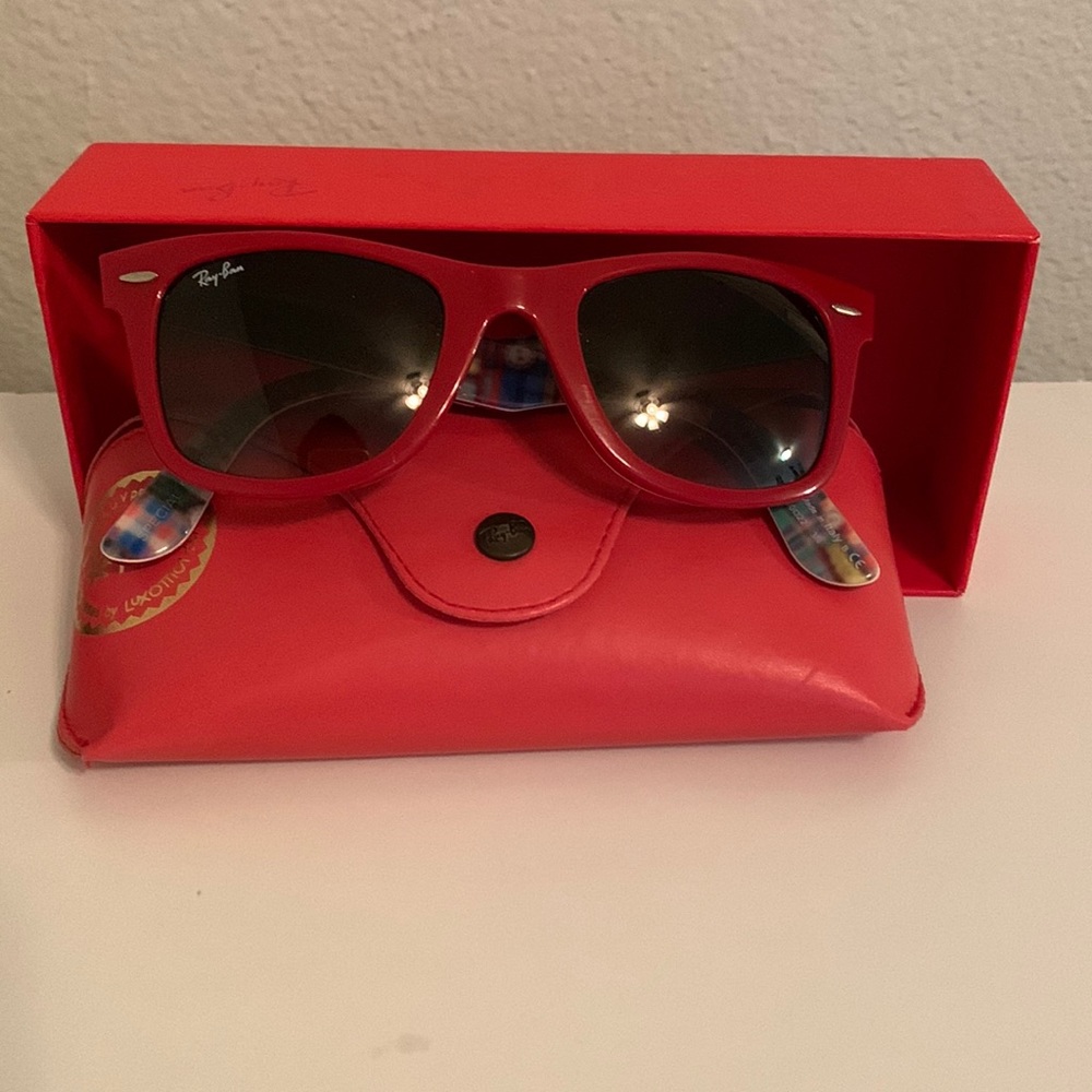 Ray-Ban Wayfarer Special Series #10 Red